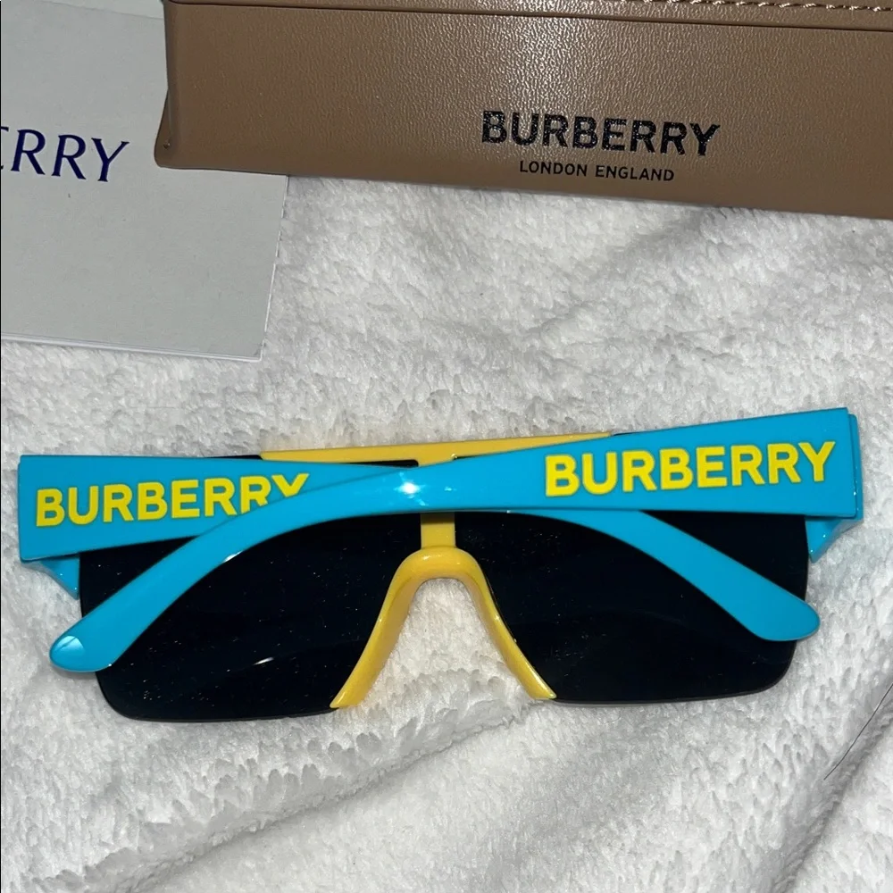 Burberry Kids Sunglasses - Black and Yellow